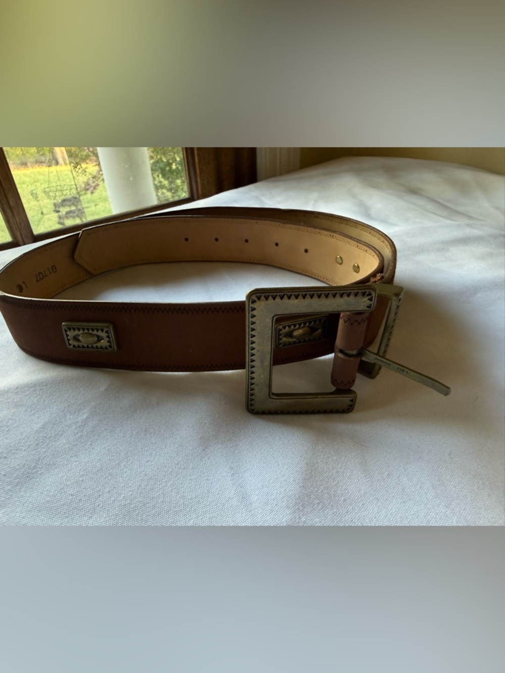 Gotcha Covered Brown Leather Belt with Antiqued Gold Finish Hardware Size Large